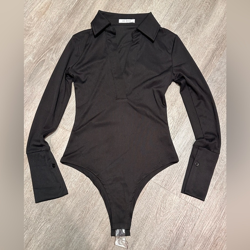 De Base Long Sleeve Ribbed Bodysuit